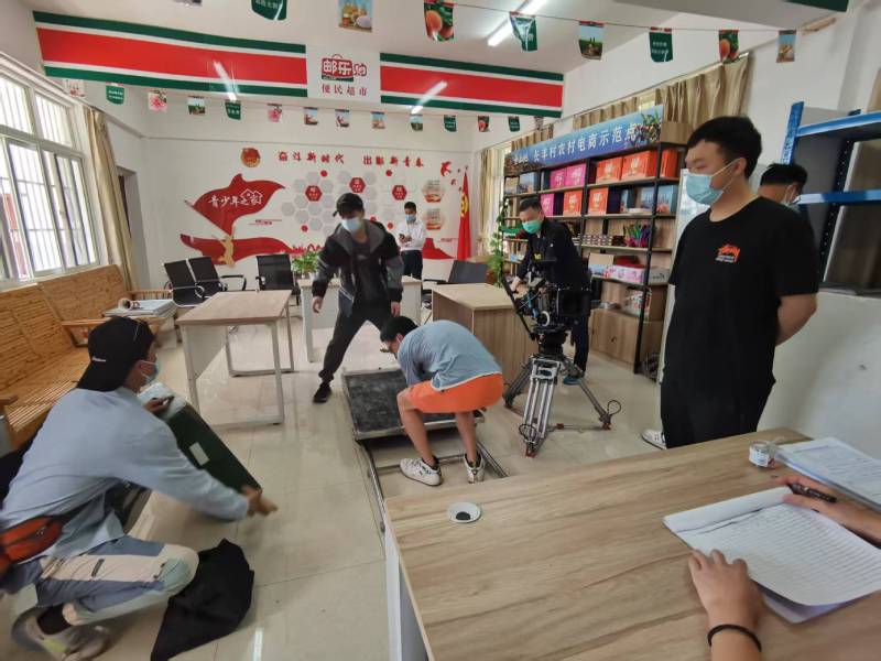 追星女孩心理学分析报告：龙潭区广告片拍摄公司揭秘饭圈应援式传播逻辑